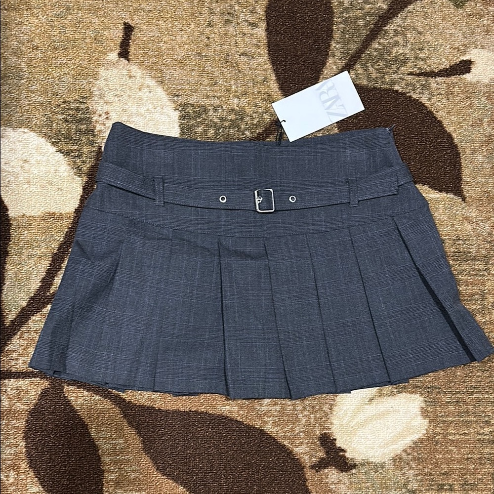Zara Gray Mini Skater Skirt with Pleats